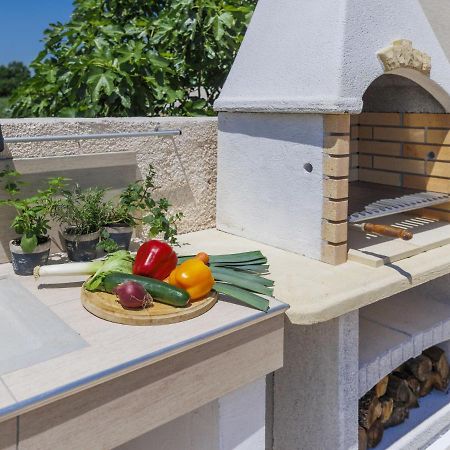 Holiday Home Villa Dora By Interhome Πούλα Εξωτερικό φωτογραφία
