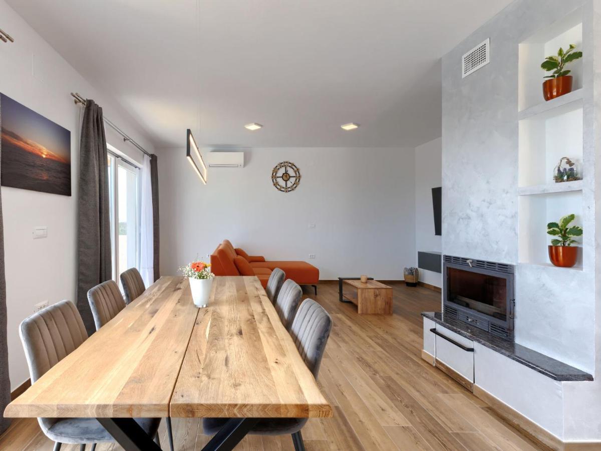 Holiday Home Villa Dora By Interhome Πούλα Εξωτερικό φωτογραφία