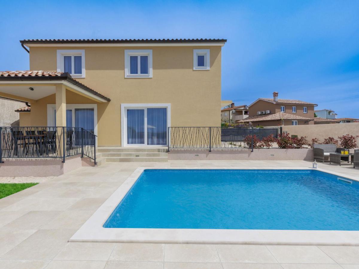 Holiday Home Villa Dora By Interhome Πούλα Εξωτερικό φωτογραφία