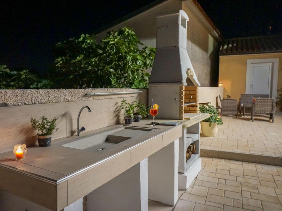 Holiday Home Villa Dora By Interhome Πούλα Εξωτερικό φωτογραφία
