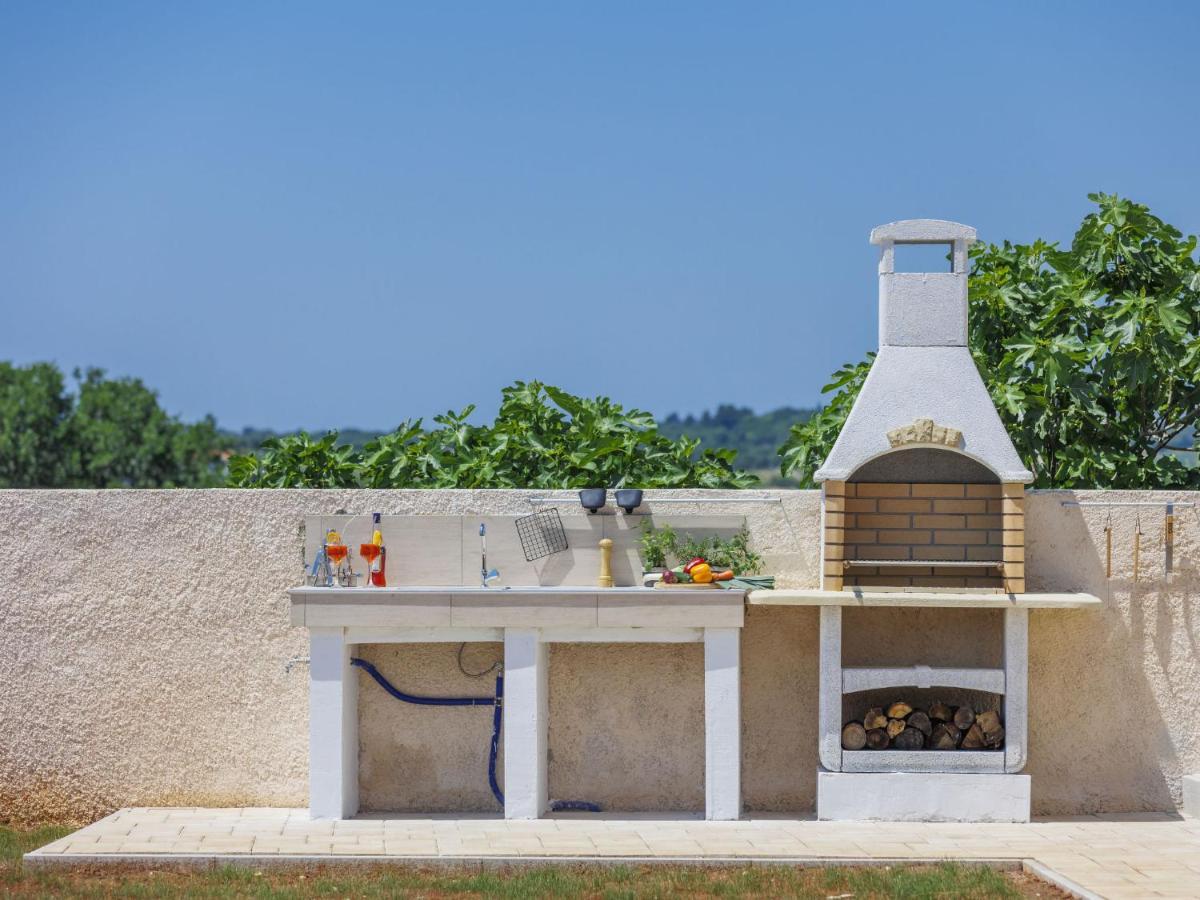 Holiday Home Villa Dora By Interhome Πούλα Εξωτερικό φωτογραφία